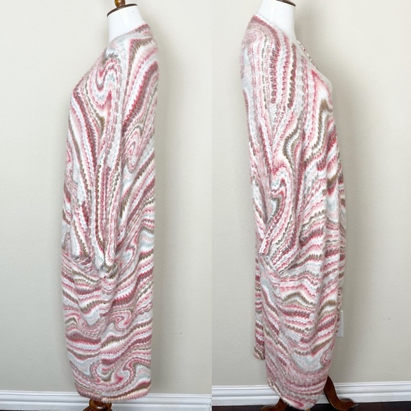 Free People OS Mermaid Eyelash Cocoon Cardi
Open Sweater Soft Knit Cardigan Pink - Picture 6 of 13